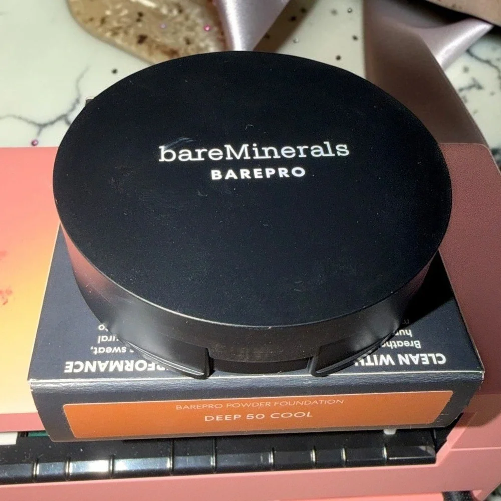 bareMinerals - BAREPRO Performance Wear Powder Foundation -Deep 50 Cool - *NIB*